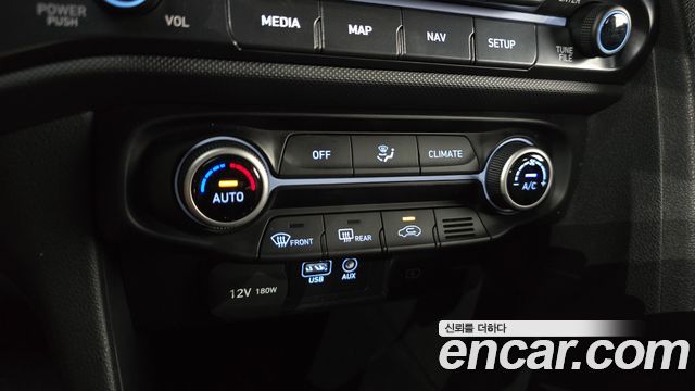Hyundai Veloster 2019 — photo 19