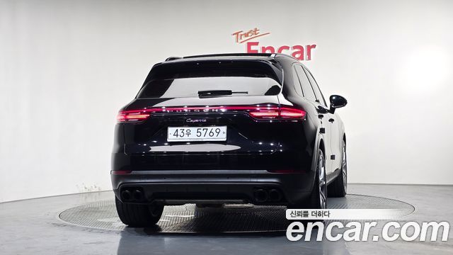 Porsche Cayenne 2019 — photo 4