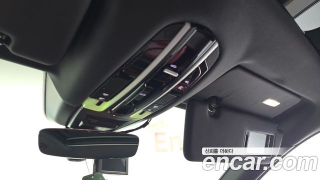 Porsche Cayenne 2019 — photo 24