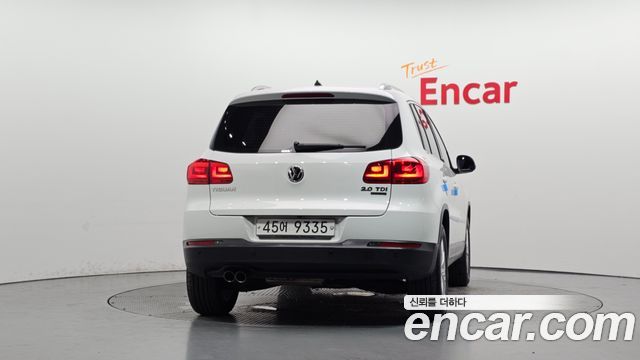 Volkswagen Tiguan 2015 — photo 4