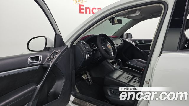 Volkswagen Tiguan 2015 — photo 10
