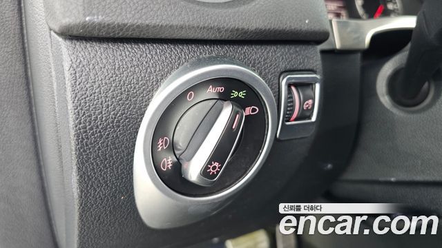 Volkswagen Tiguan 2015 — photo 19