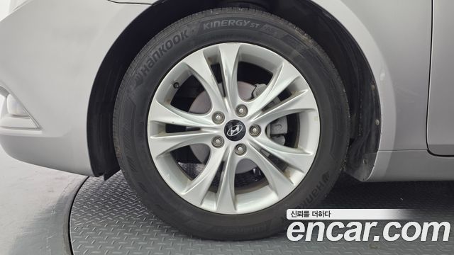 Hyundai Sonata 2011 — photo 5