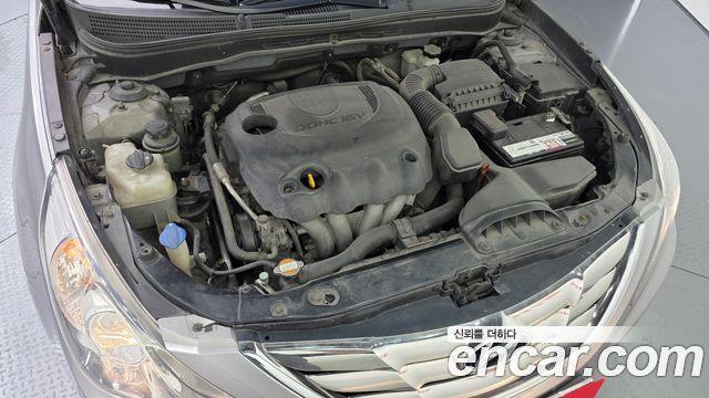 Hyundai Sonata 2011 — photo 6