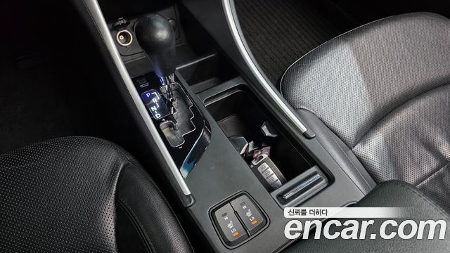 Hyundai Sonata 2011 — photo 9
