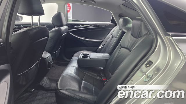 Hyundai Sonata 2011 — photo 12