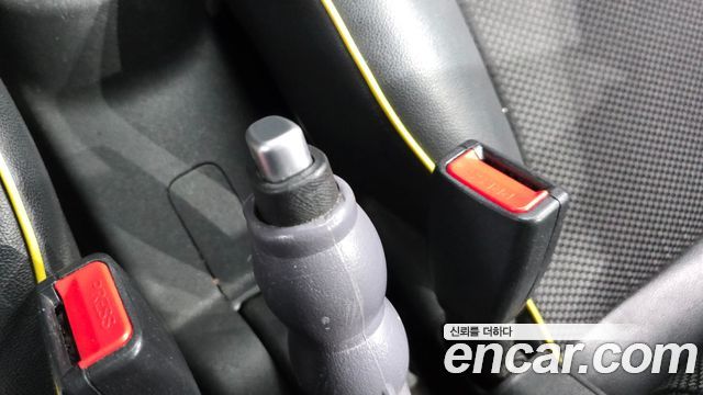 Kia morning 2011 — photo 16