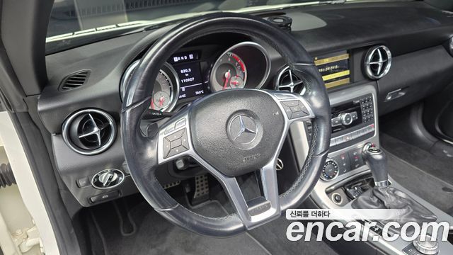 Mercedes-Benz SLK-Class 2012 — photo 12