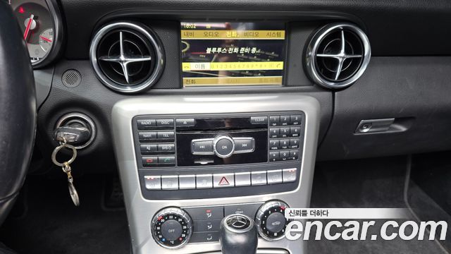 Mercedes-Benz SLK-Class 2012 — photo 16