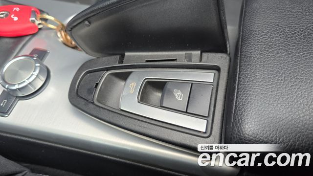 Mercedes-Benz SLK-Class 2012 — photo 17