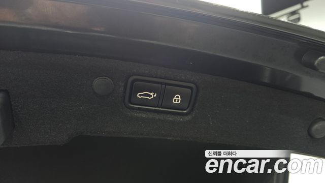 Kia K7 2017 — photo 23