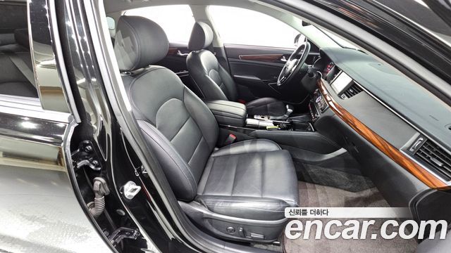 Kia K7 2017 — photo 26