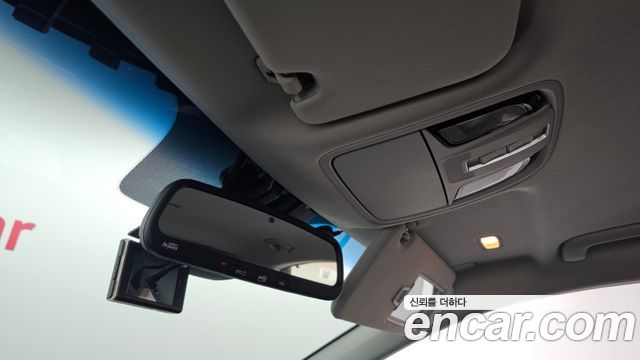 Kia K7 2017 — photo 27