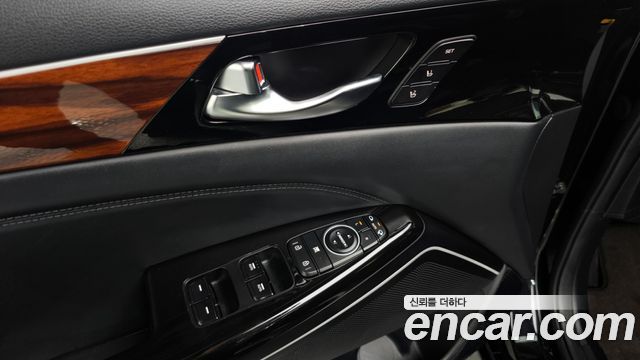 Kia K7 2017 — photo 30