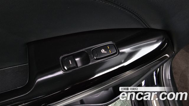 Kia K7 2017 — photo 32