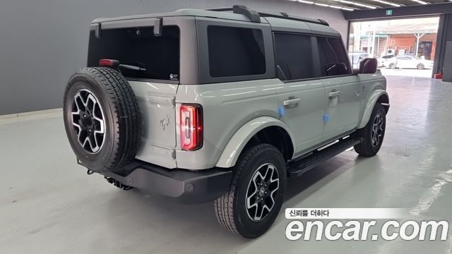 Ford Bronco 2022 — photo 2