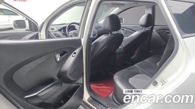 Hyundai Tucson 2011 — photo 11