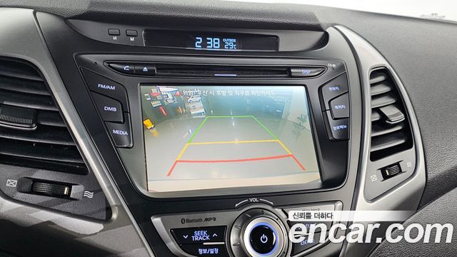 Hyundai AVANTE 2014 — photo 15