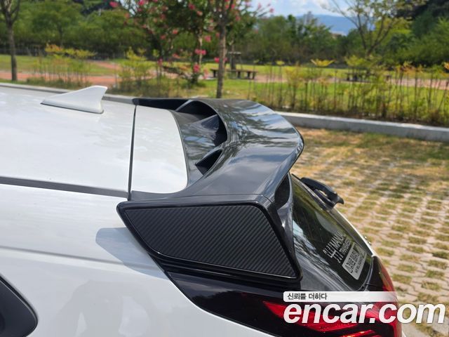 Hyundai Veloster 2019 — photo 17