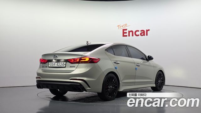 Hyundai AVANTE 2017 — photo 2