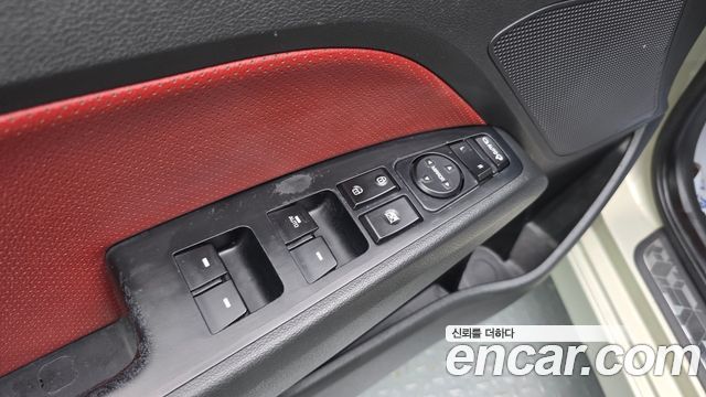 Hyundai AVANTE 2017 — photo 27