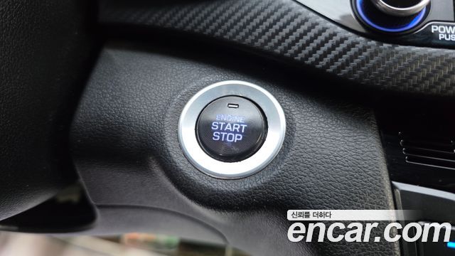 Hyundai AVANTE 2017 — photo 30