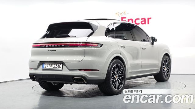 Porsche Cayenne 2024 — photo 2