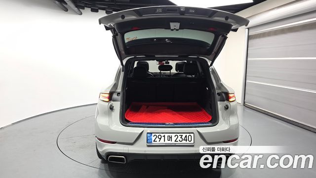 Porsche Cayenne 2024 — photo 26