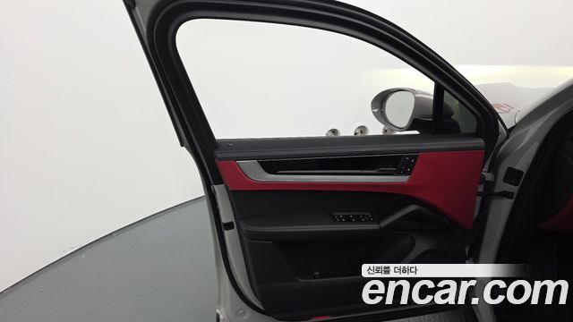 Porsche Cayenne 2024 — photo 14