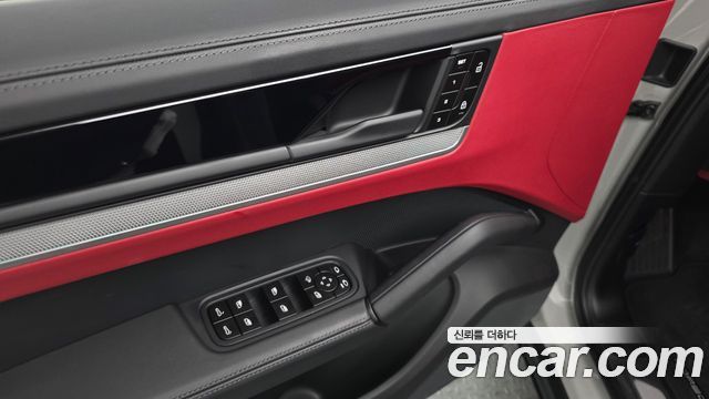 Porsche Cayenne 2024 — photo 28