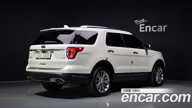 Ford Explorer 2018 — photo 2