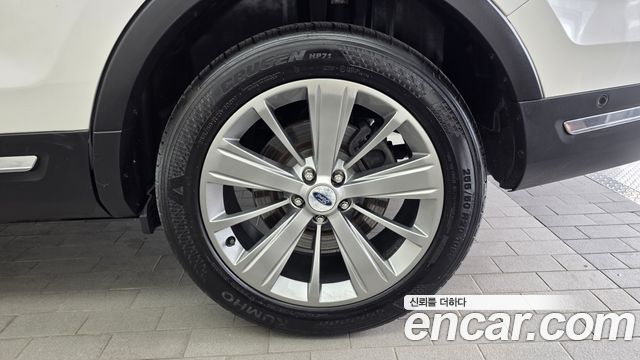 Ford Explorer 2018 — photo 7