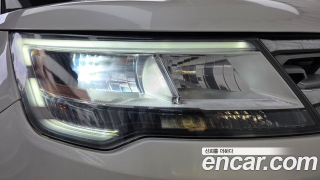 Ford Explorer 2018 — photo 8