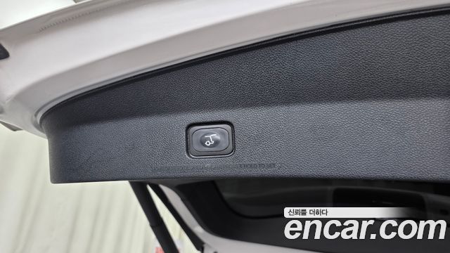 Ford Explorer 2018 — photo 30