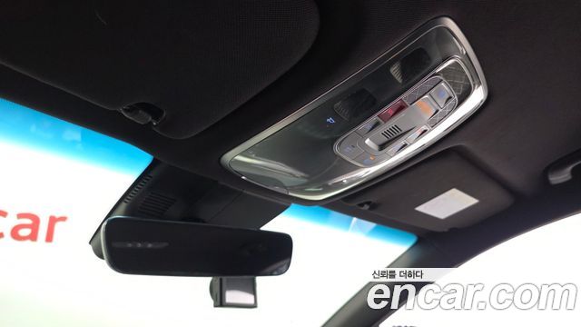 Genesis G80 2022 — photo 24
