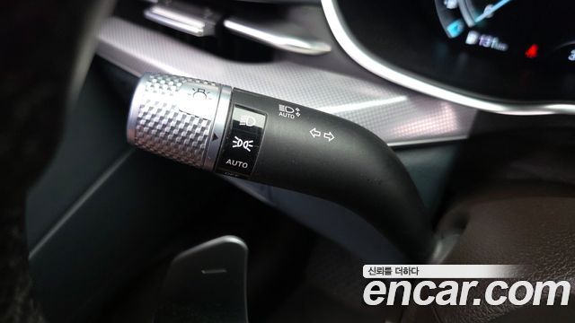 Genesis G80 2022 — photo 28
