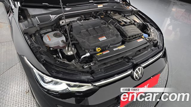 Volkswagen Golf 2024 — photo 6