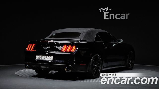 Ford Mustang 2016 — photo 1
