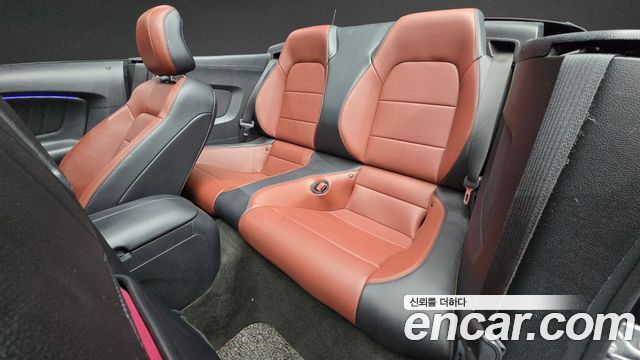 Ford Mustang 2016 — photo 17