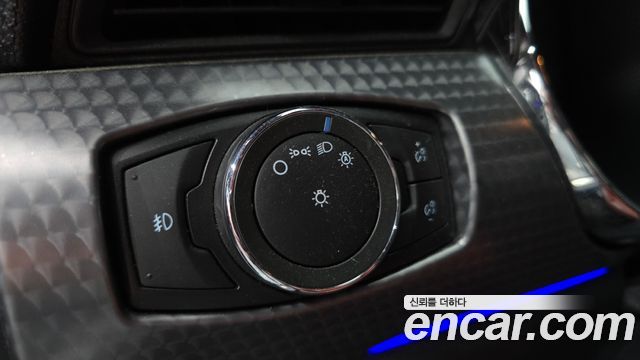 Ford Mustang 2016 — photo 25