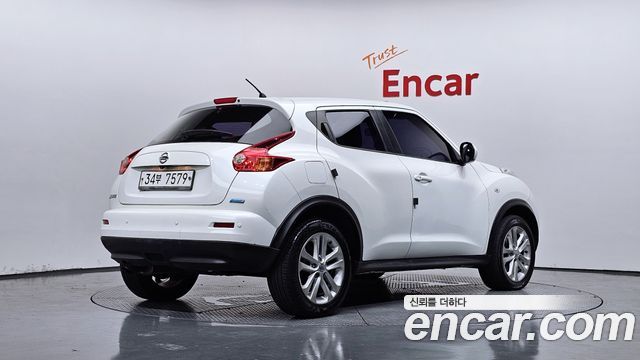 Nissan Juke 2014 — photo 2