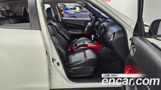 Nissan Juke 2014 — photo 11