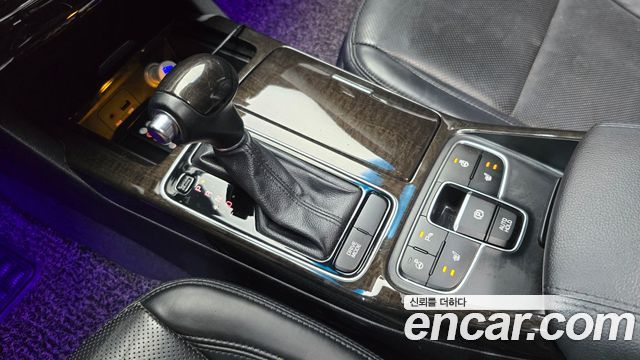 Kia K7 2014 — photo 9