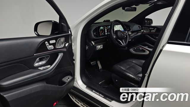 Mercedes-Benz GLE-Class 2022 — photo 13