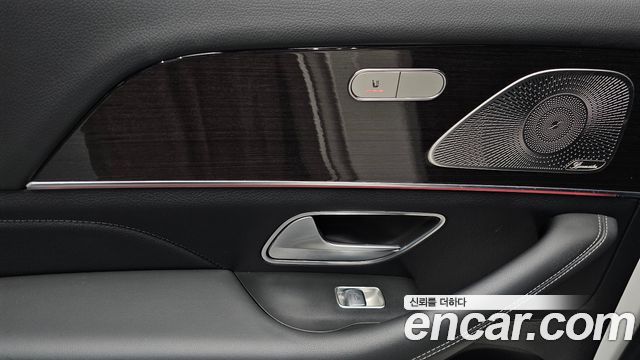 Mercedes-Benz GLE-Class 2022 — photo 25