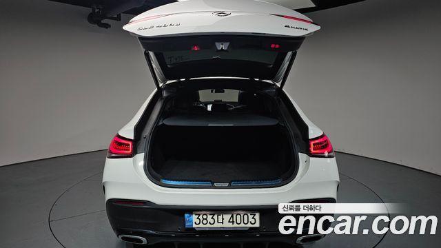 Mercedes-Benz GLE-Class 2022 — photo 26