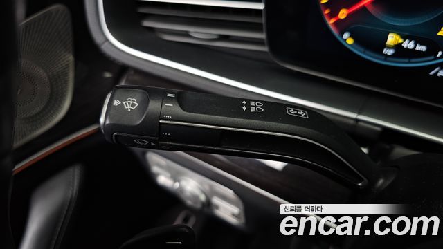 Mercedes-Benz GLE-Class 2022 — photo 32
