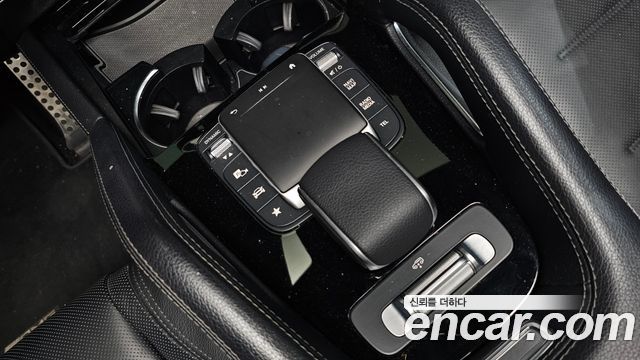Mercedes-Benz GLE-Class 2022 — photo 35