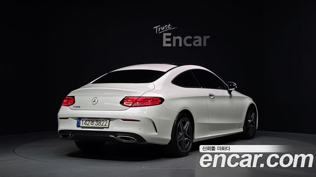 Mercedes-Benz C-Class 2021 — photo 2