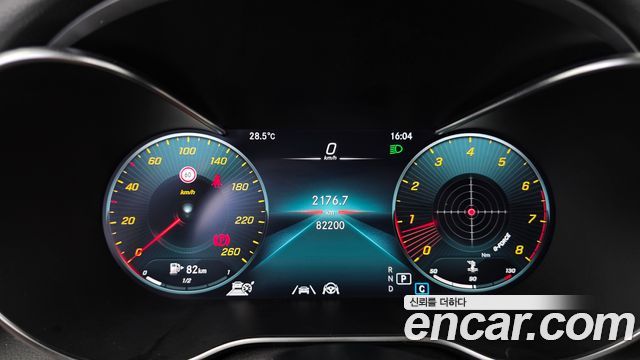 Mercedes-Benz C-Class 2021 — photo 11